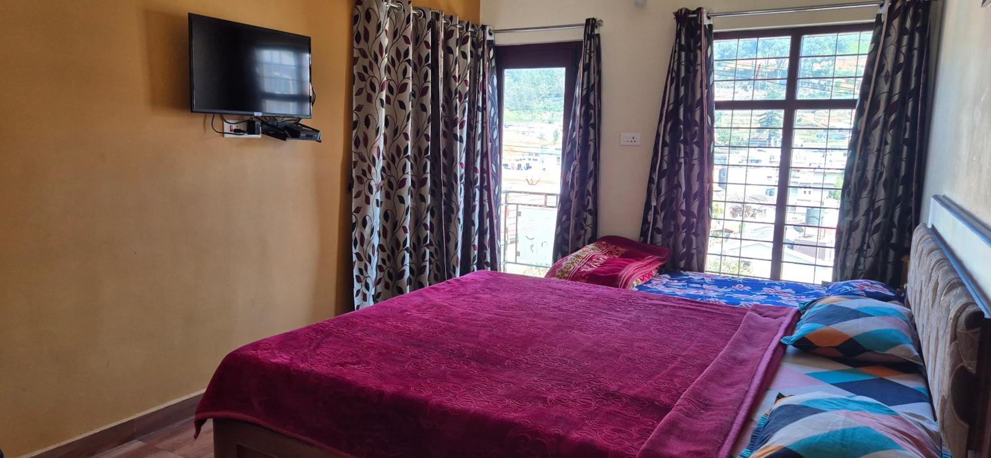 Appartamento Karpagam Residency Ooty Esterno foto