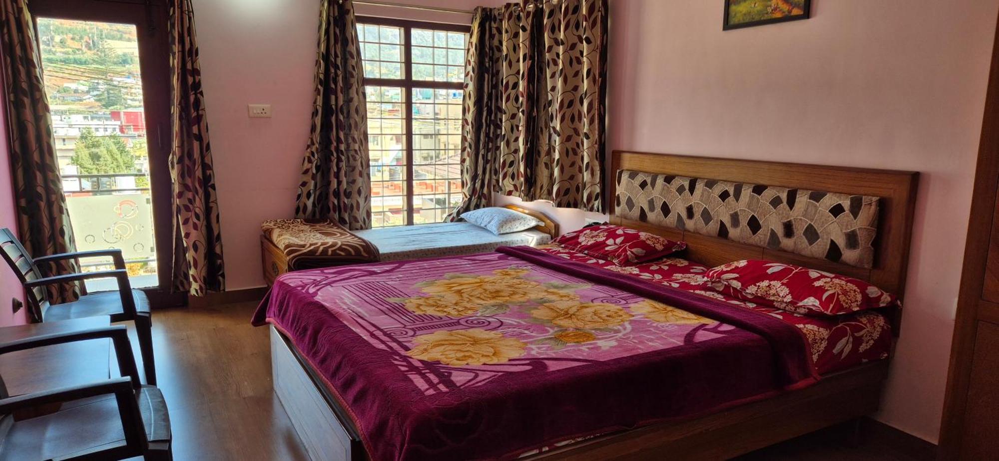 Appartamento Karpagam Residency Ooty Esterno foto